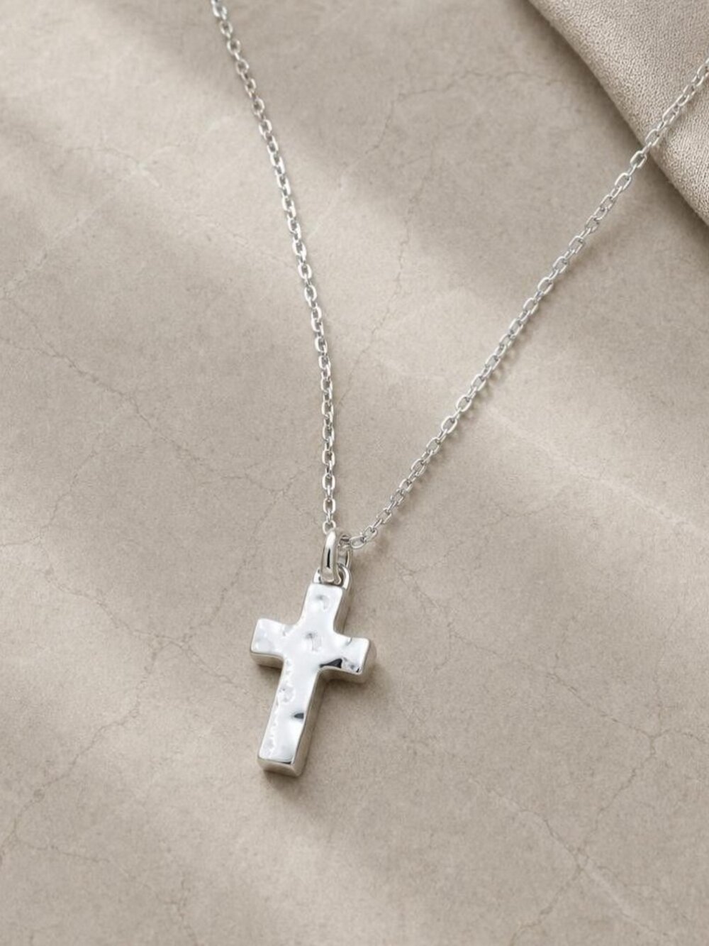 Kendra Scott Cross Silver Pendant Necklace 19" Chain